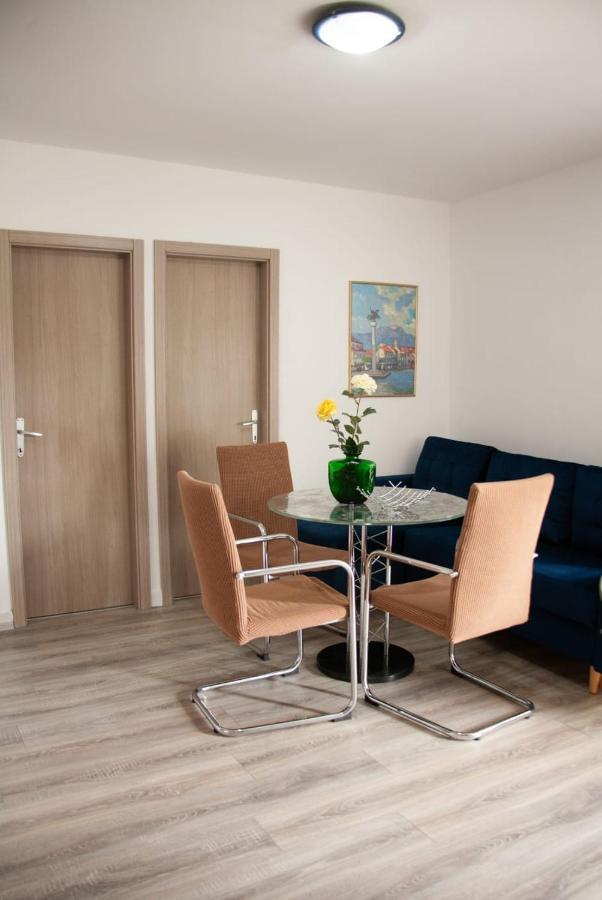 Ferienwohnung Amber In The Centar Kaštela Exterior foto