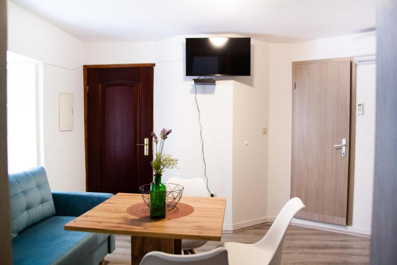 Ferienwohnung Amber In The Centar Kaštela Exterior foto
